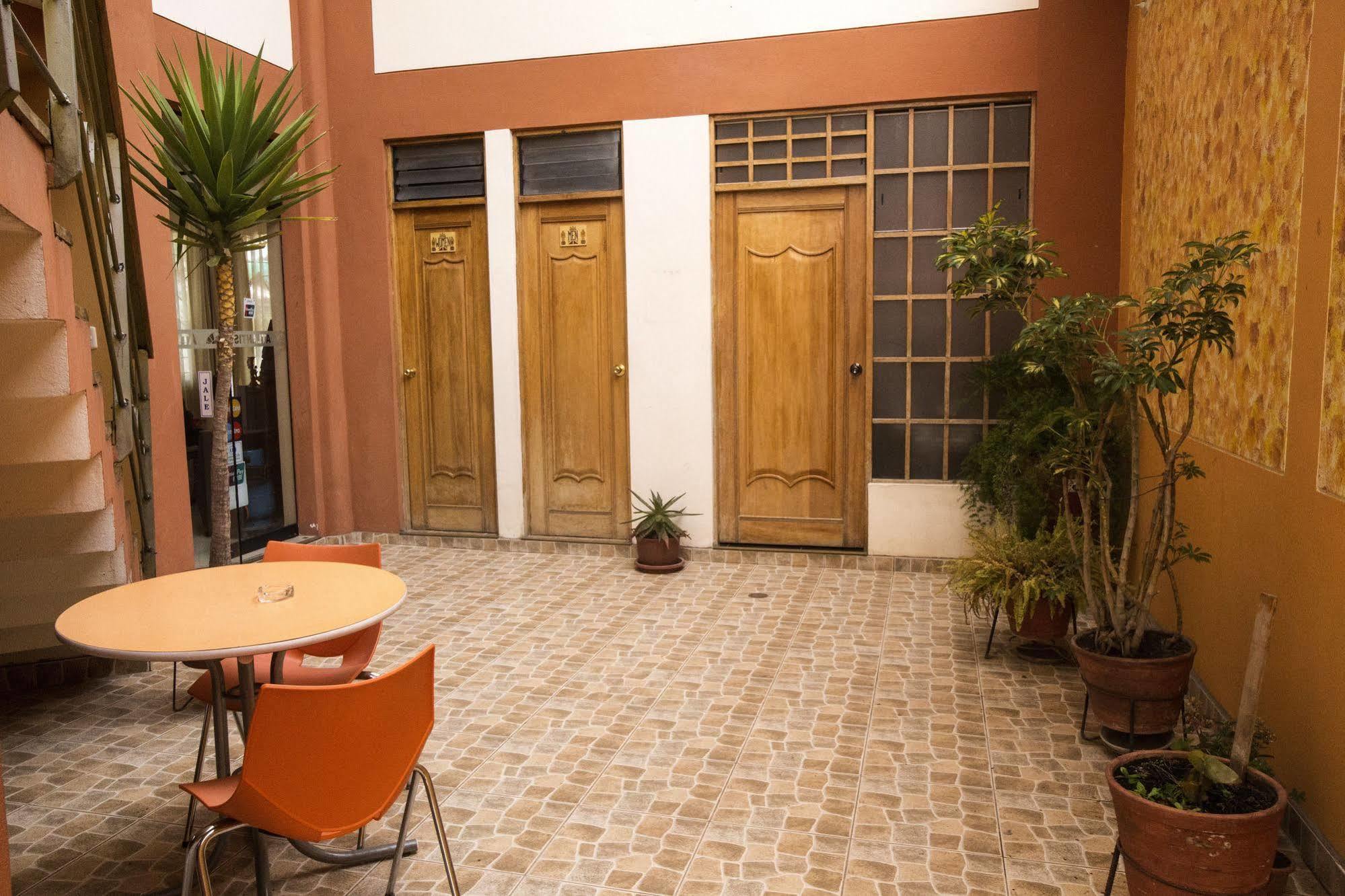 Hostal Atlantis Cusco Exterior foto